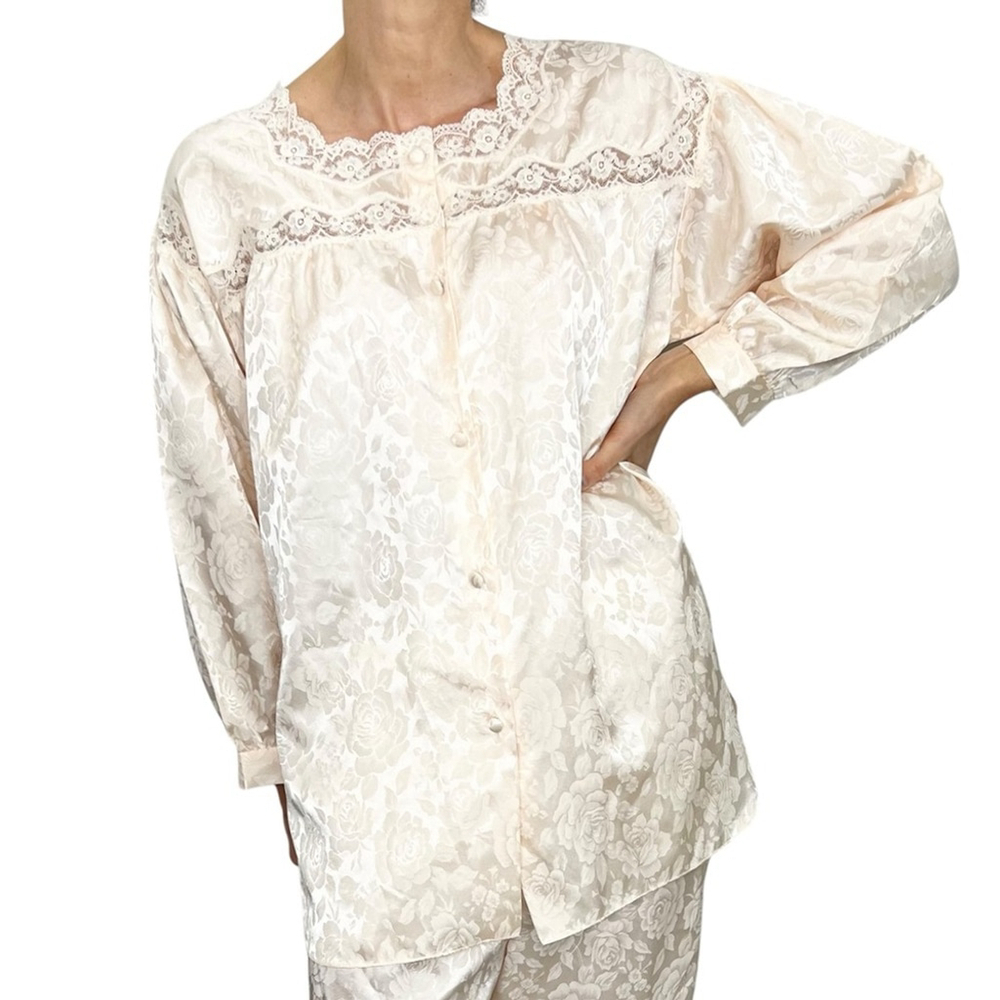 Vintage 80s 90s Linda Lingerie Montreal blush peach floral satin pyjamas M